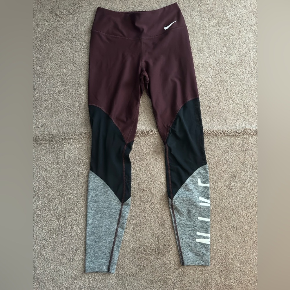 Nike mesh panels leggings